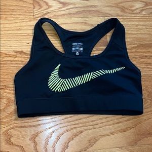 Nike Pro Sports Bra